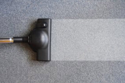 cleaning dust using vacuum cleaner