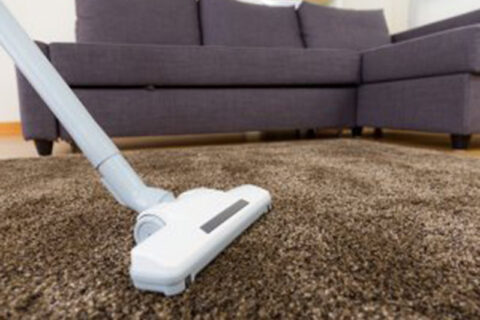 cleaning dust using vacuum cleaner