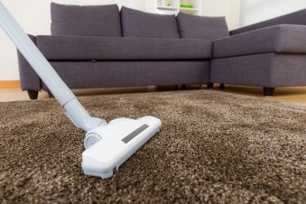 cleaning dust using vacuum cleaner