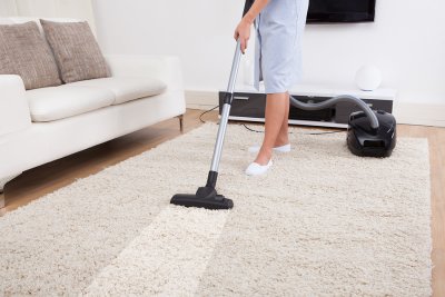 cleaning dust using vacuum cleaner